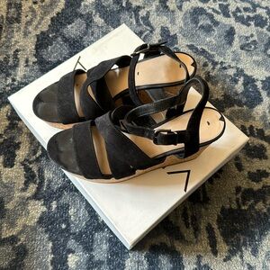 Via Spigq V-Kendall Black Suede Wedge Sandal 9.5M